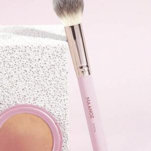 فرشاة تجميل إحترافية